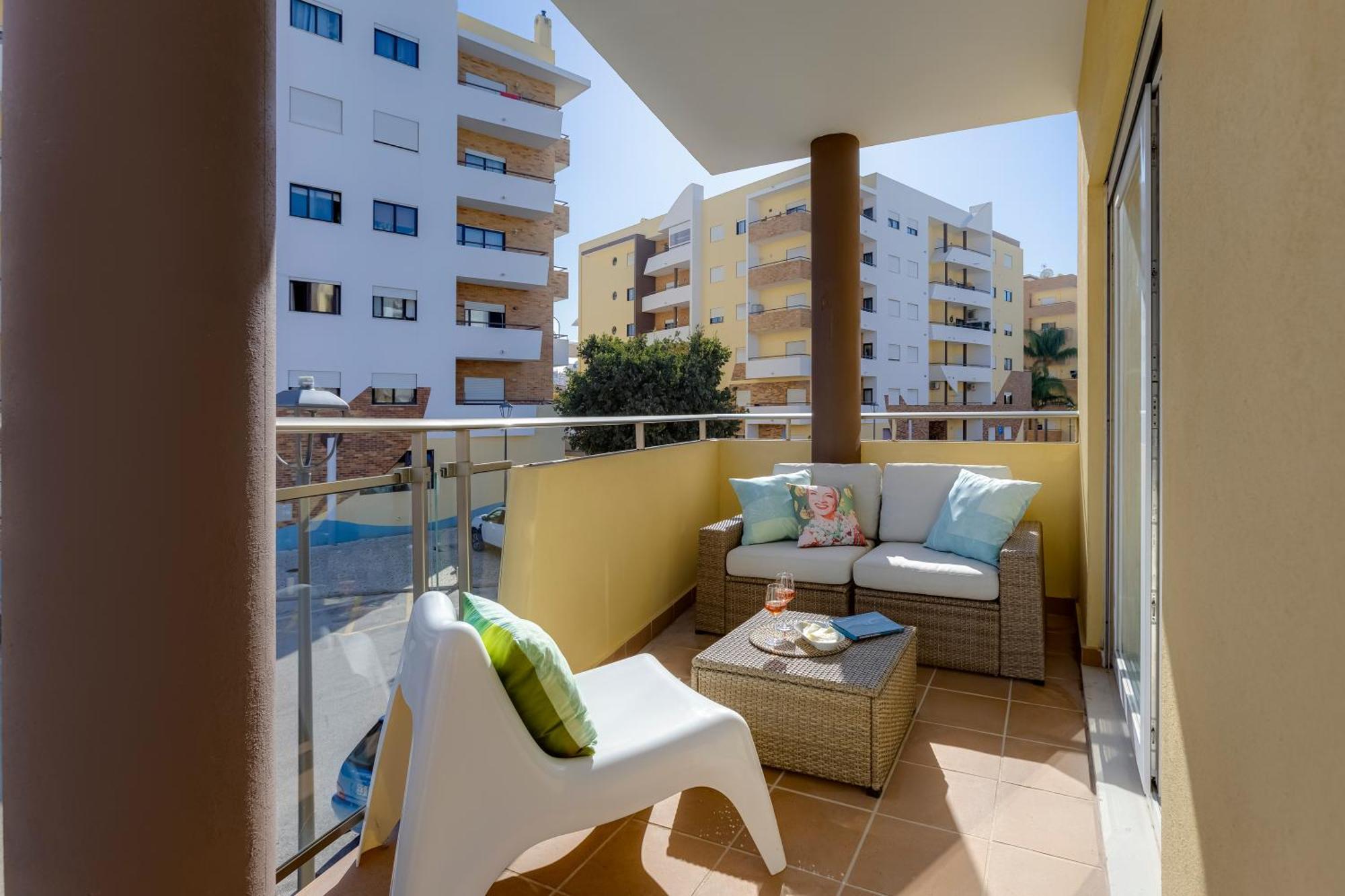 Apartment Charming 3 Bedroom Close To Historic Center-lagos