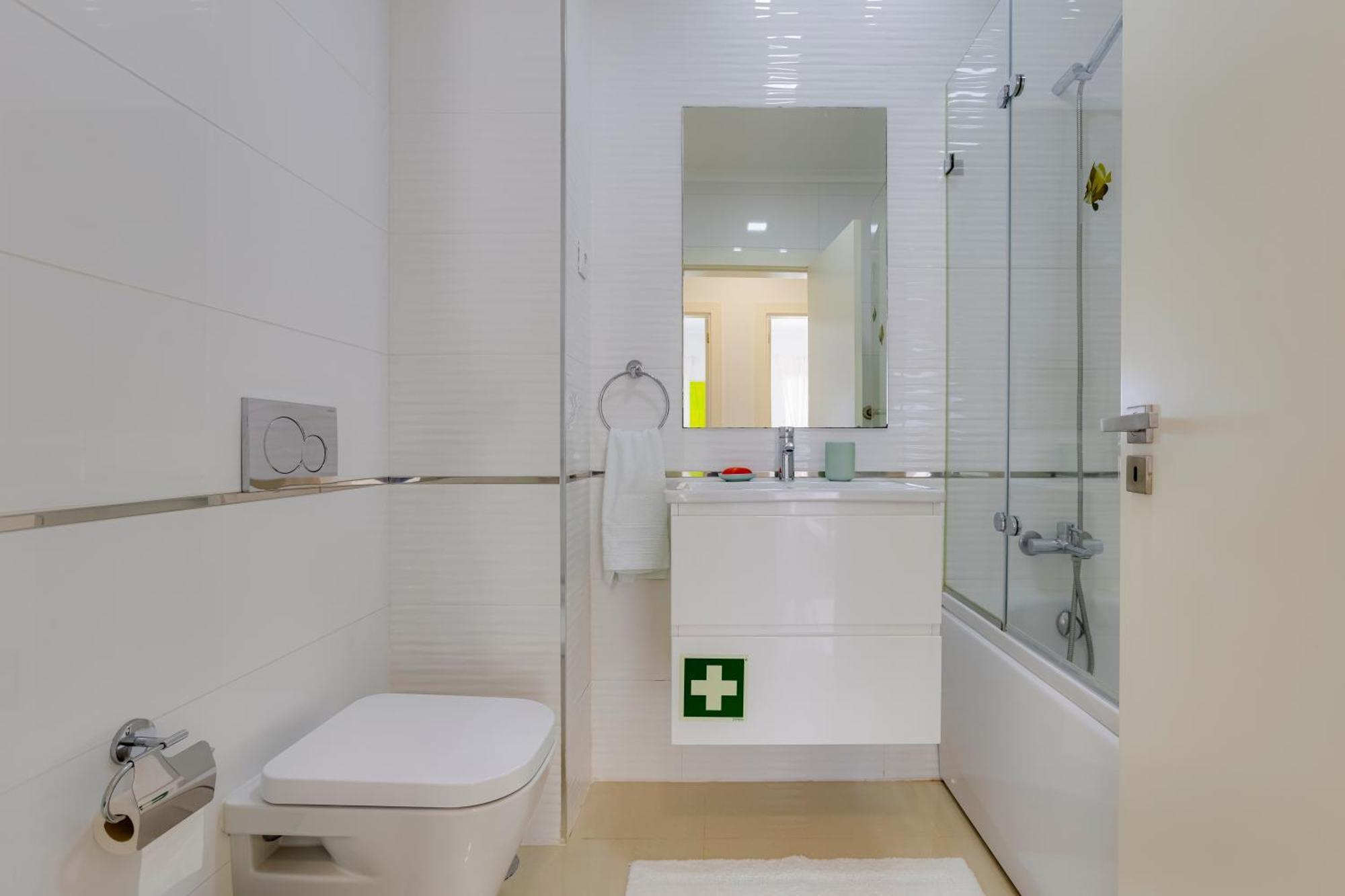 Apartment Charming 3 Bedroom Close To Historic Center-lagos *