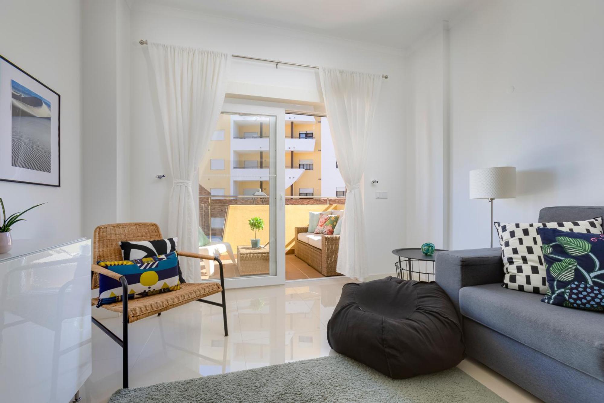 Apartment Charming 3 Bedroom Close To Historic Center-lagos *